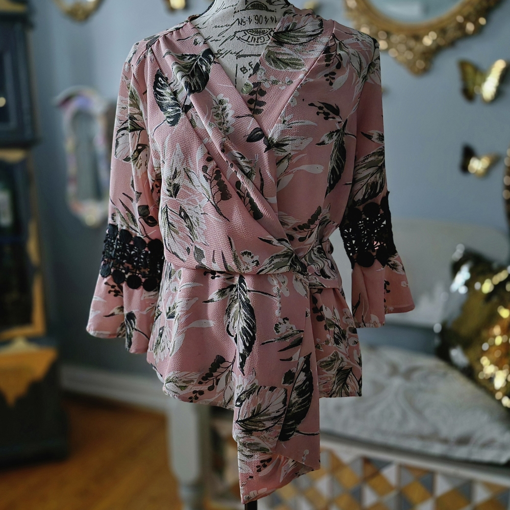 NY Collection Romantic Blush Pink Floral Wrap Blouse with Bell Sleeves Small